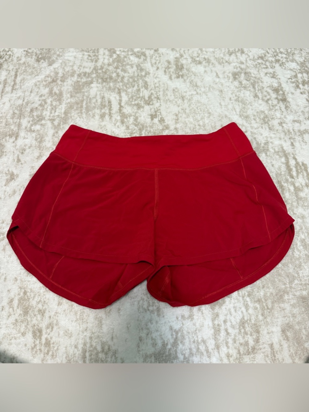 Lululemon Speed Up Shorts Low Rise 4” Red Size 6